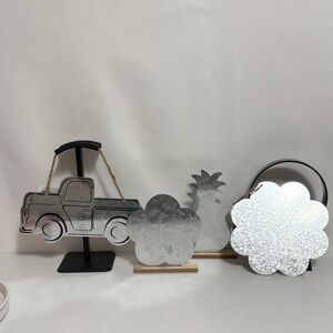 Silver Metal Wall Decor Set